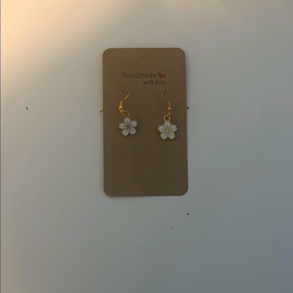 Handmade White Flower Earrings
